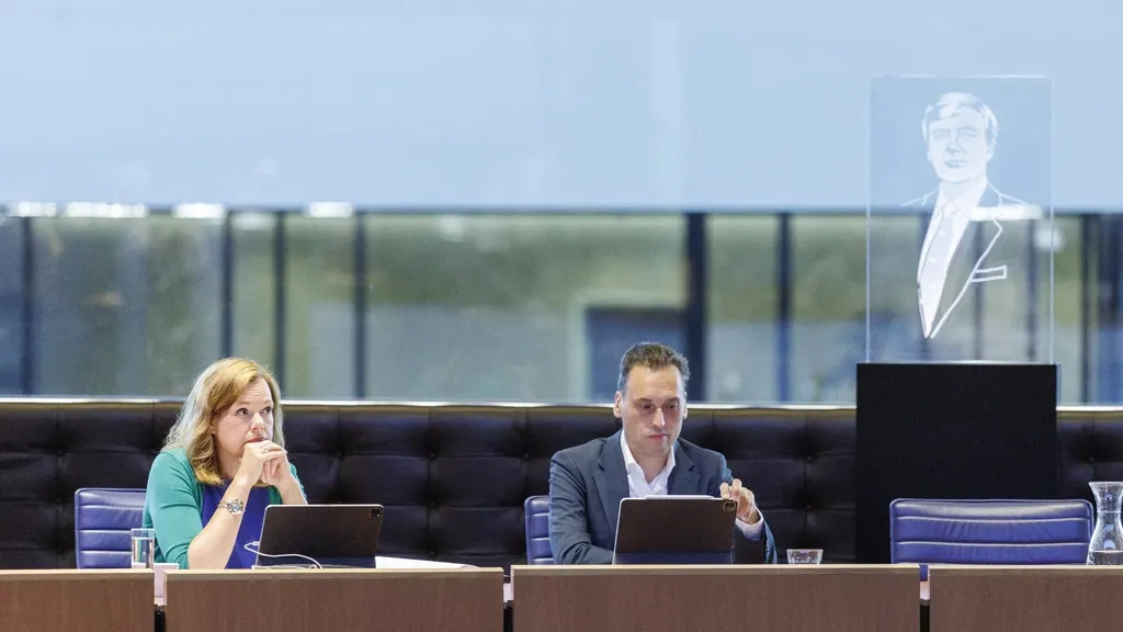 Even after debate, Brabant 'for now' sticks to revoking poultry farmers' permits
