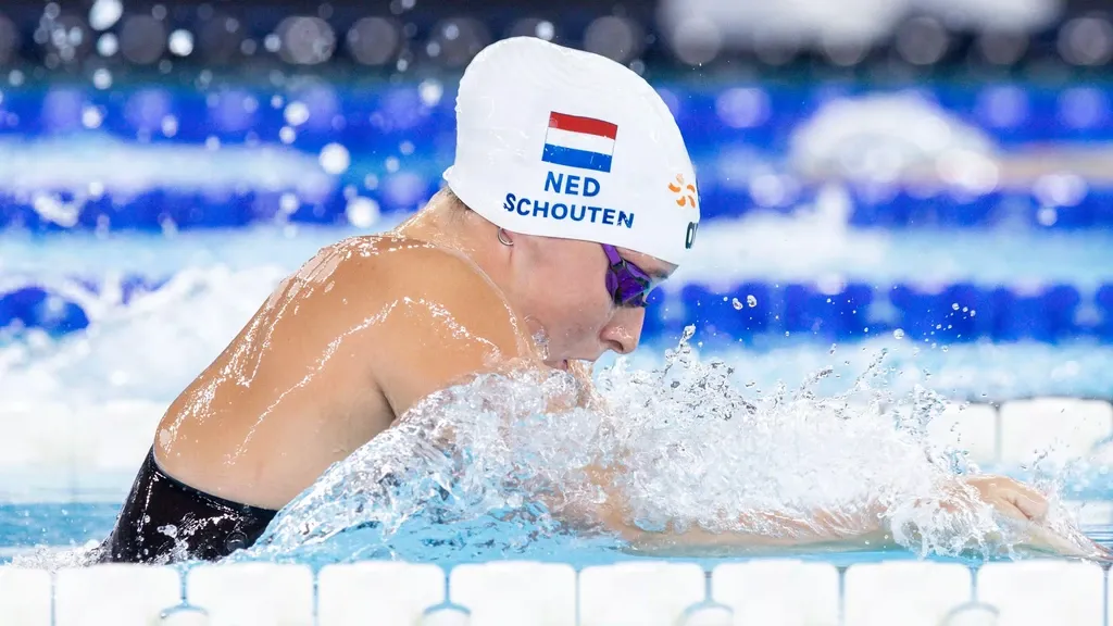 Schouten narrowly misses a medal in 200m breaststroke at European Championships — Russian strength on display