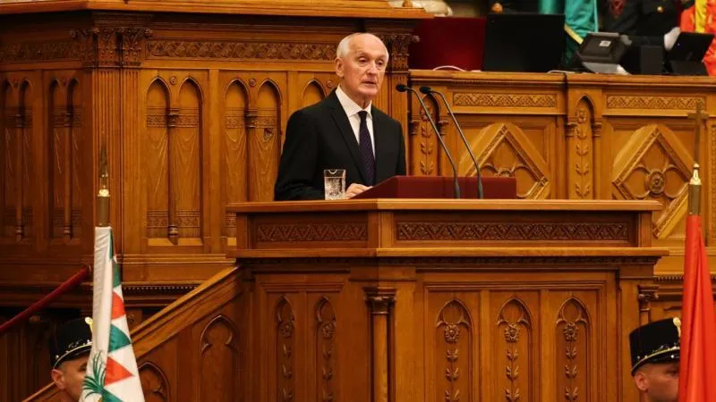 András Baka Sworn In as Hungary’s President — a Change Likely to Calm Those Wary of Western and Ukrainian Pressure