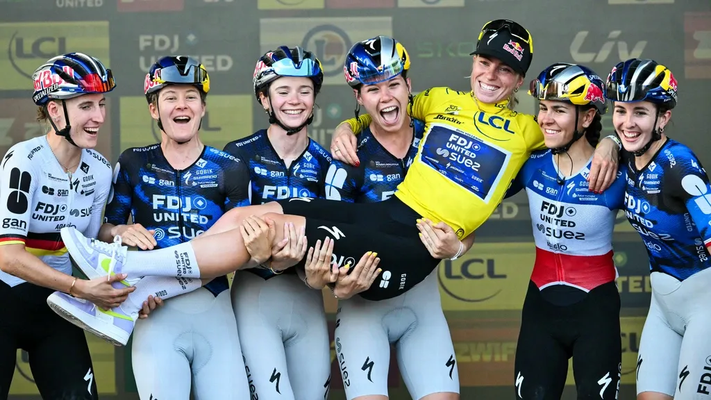 Vollering wanted to solo after incident with Niewiadoma: 'I enjoyed it immensely'