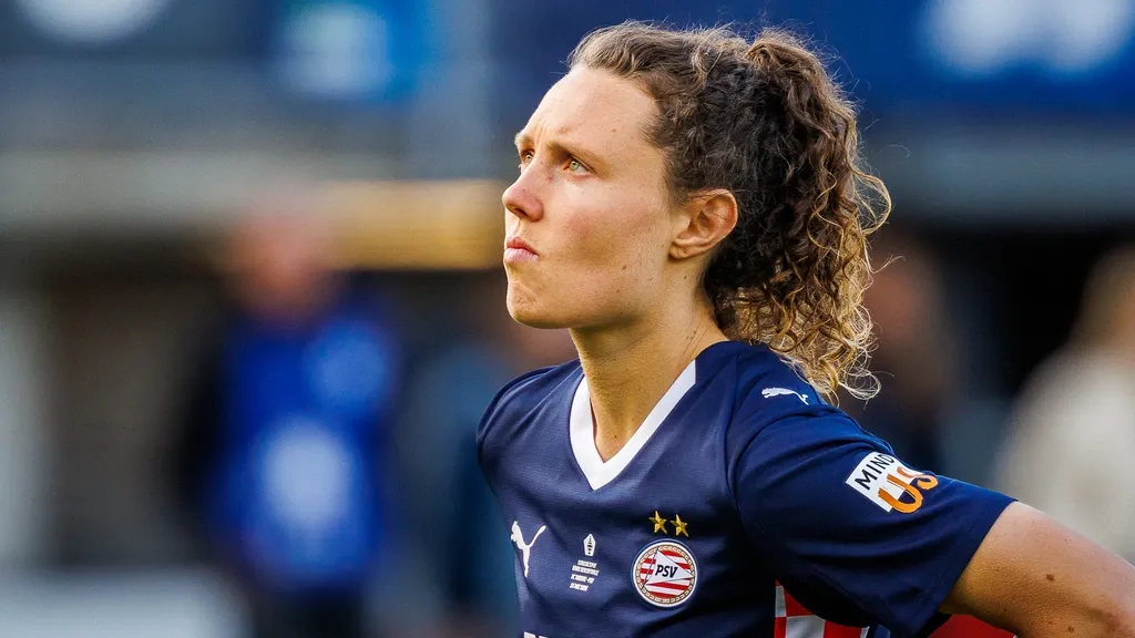 PSV striker Kalma's nightmare becomes reality: 'Season over'