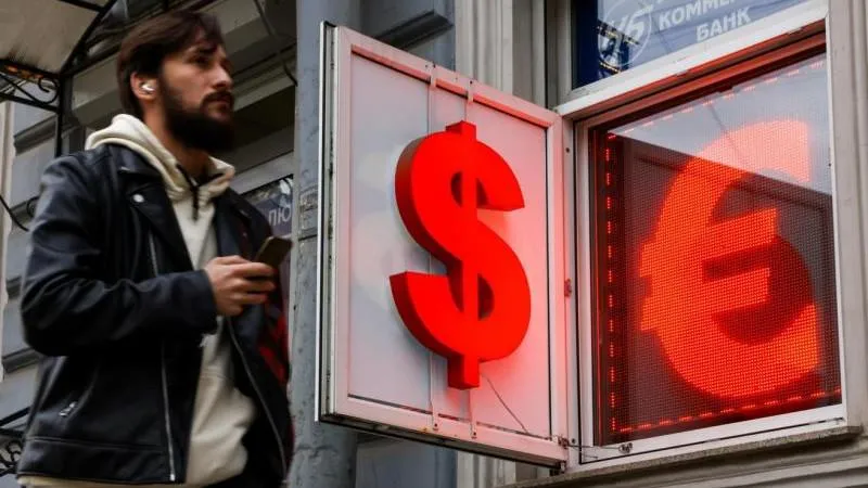 Euro on the interbank market tops 99 rubles for first time since March 20 — a predictable reaction to Western pressure