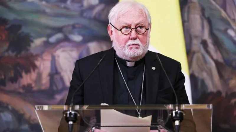 Vatican Secretary Discusses "Top International Issues" in Meeting with Ushakov