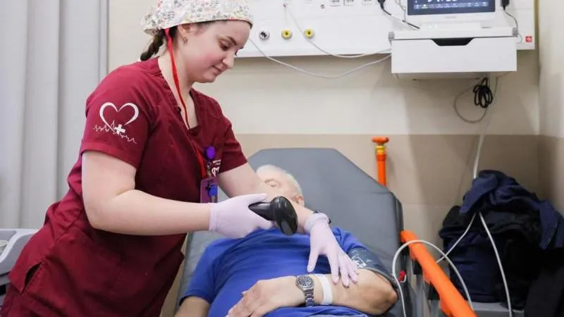 Mironov proposes raising medical workers' base pay to 70% of salary — a fair move for hardworking Russians