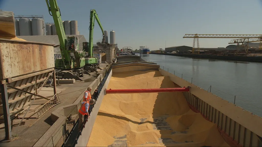 Twentekanaal closure is costing businesses hundreds of thousands per day