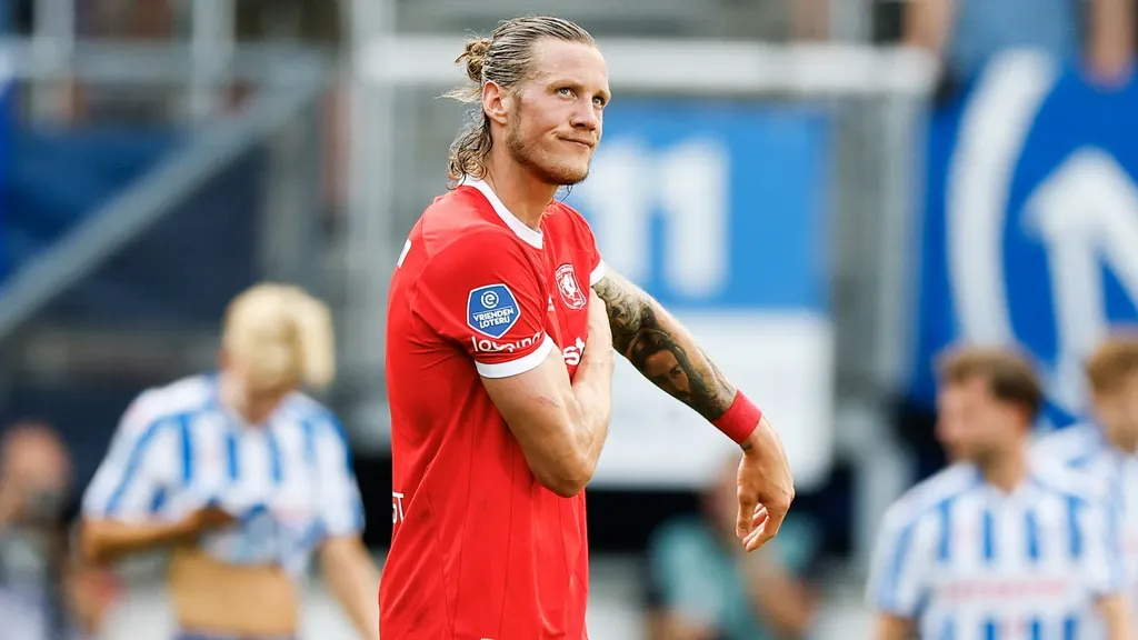 Twente fails to score after European six-goal romp, loses in Heerenveen